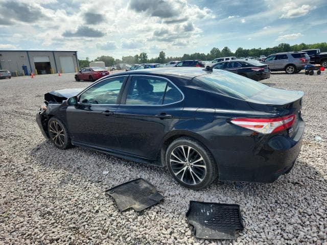 2020 TOYOTA CAMRY SE 2