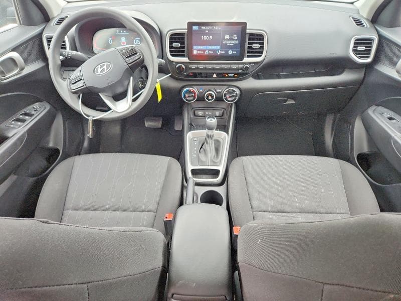 2026 HYUNDAI VENUE SE 8