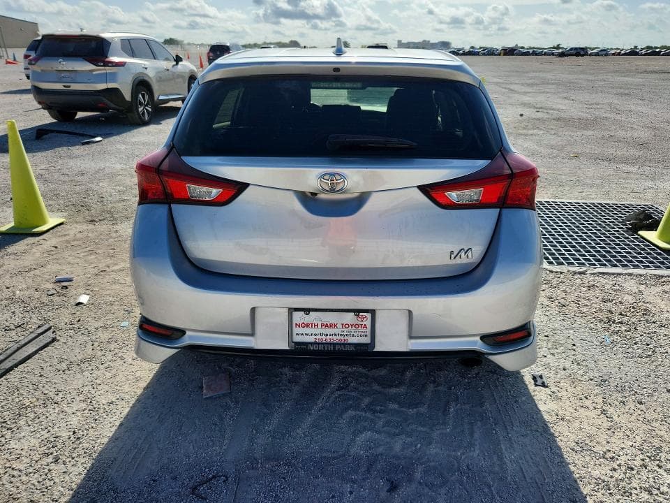 2018 TOYOTA COROLLA IM BASE 6
