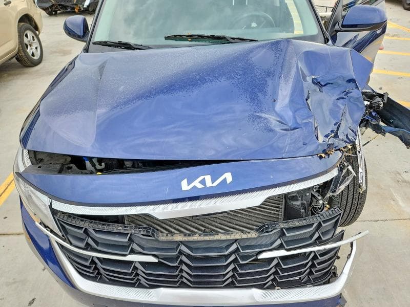 2025 KIA SELTOS LX 12