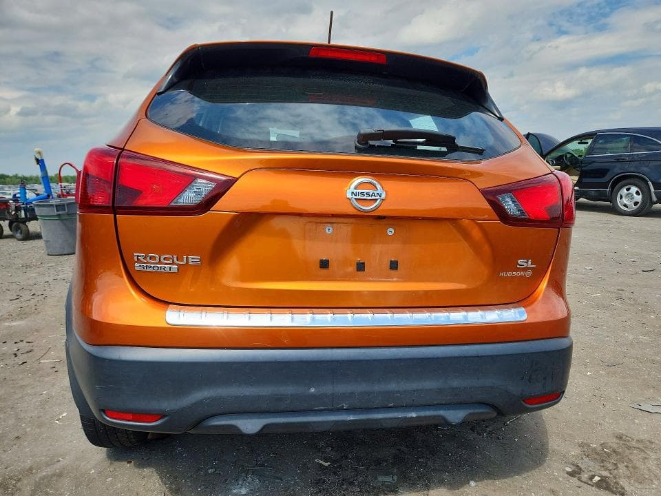 2017 NISSAN ROGUE SPORT SL 6