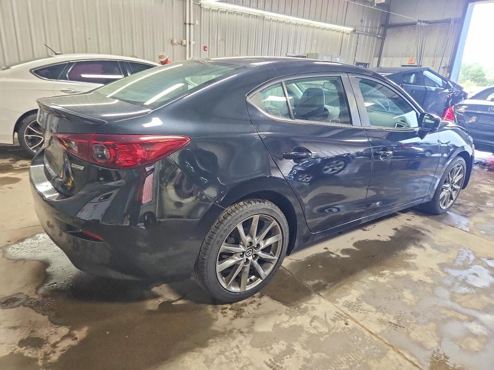 2018 MAZDA 3 TOURING 3