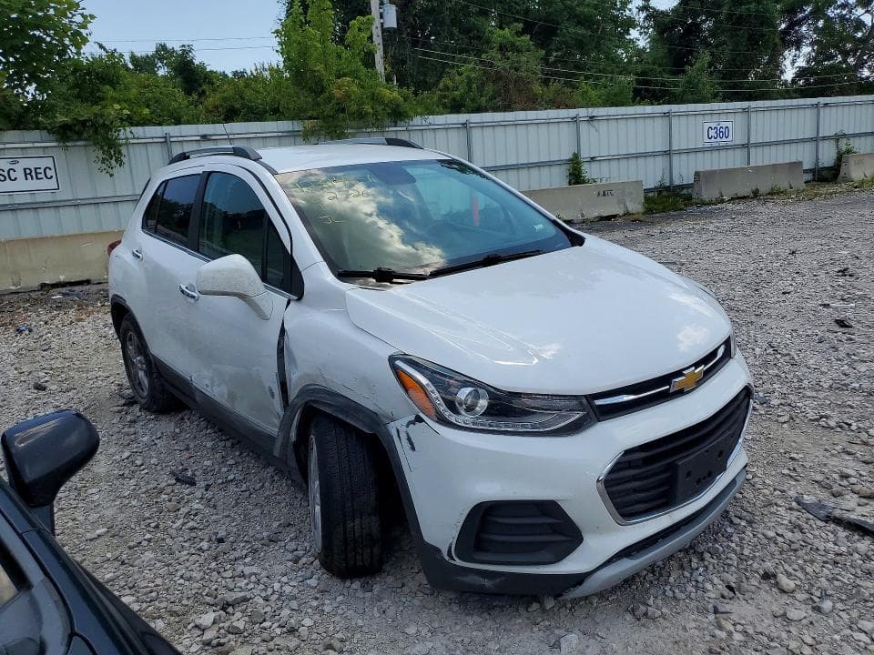 2017 CHEVROLET TRAX 1LT 4