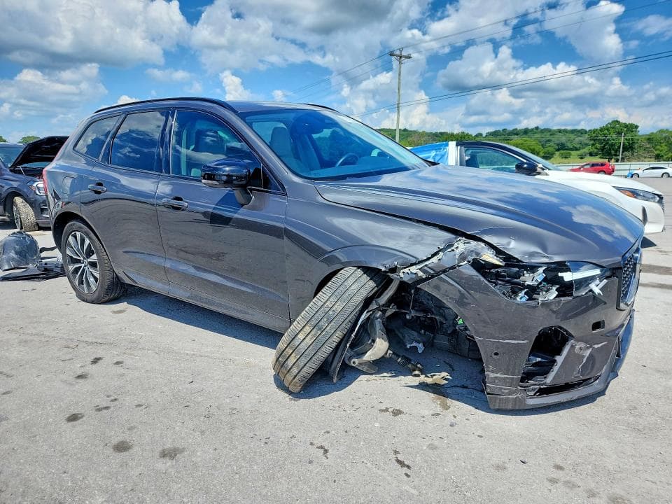 2024 VOLVO XC60 PLUS 4