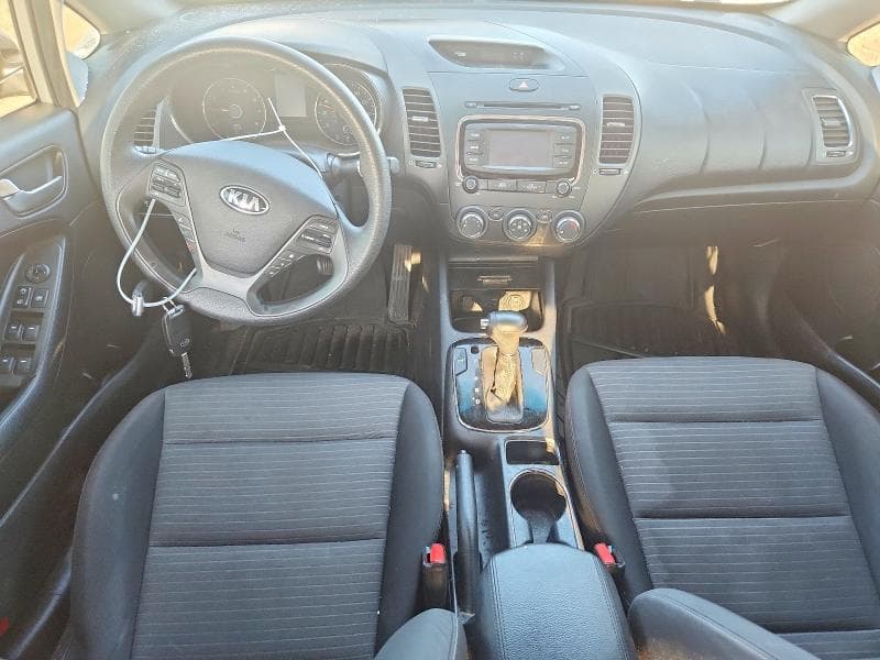 2017 KIA FORTE LX 8