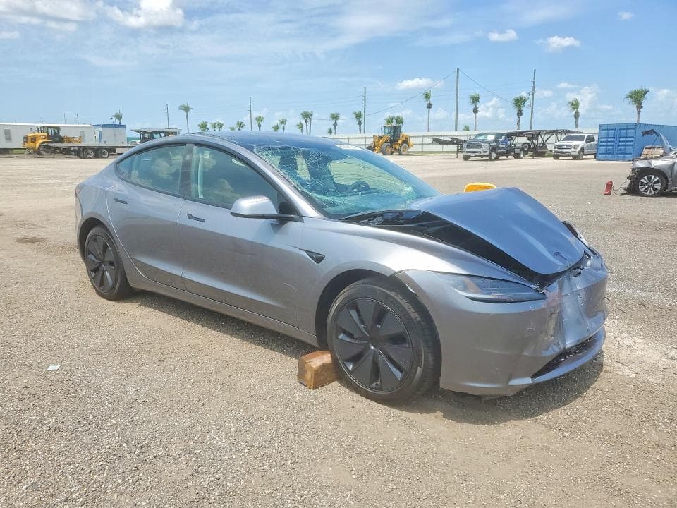 2026 TESLA MODEL 3 4