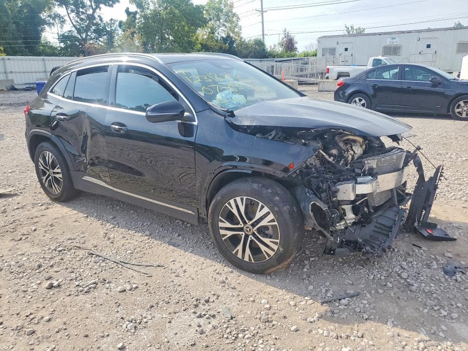 2026 MERCEDES-BENZ GLA 250 4MATIC 4