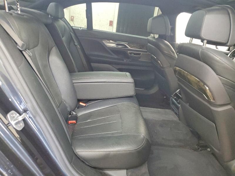 2019 BMW 740 I 10
