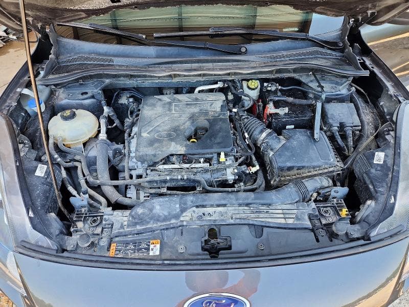 2020 FORD ESCAPE SE 12