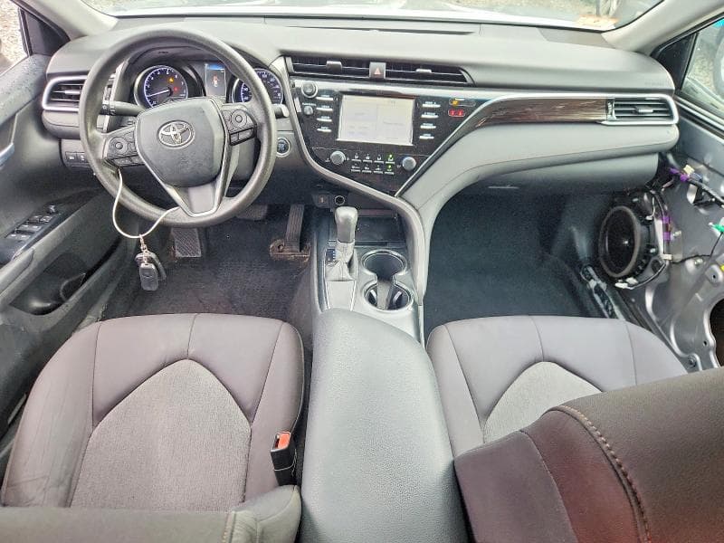 2018 TOYOTA CAMRY LE 8