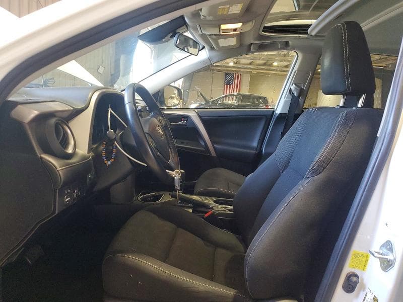2017 TOYOTA RAV4 XLE 7
