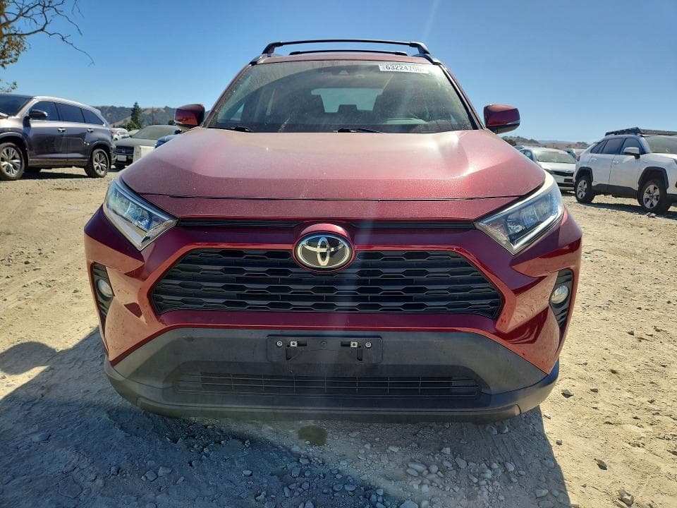 2021 TOYOTA RAV4 XLE 5