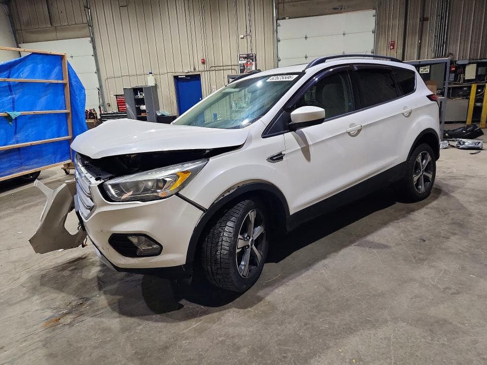 2017 FORD ESCAPE SE - 1
