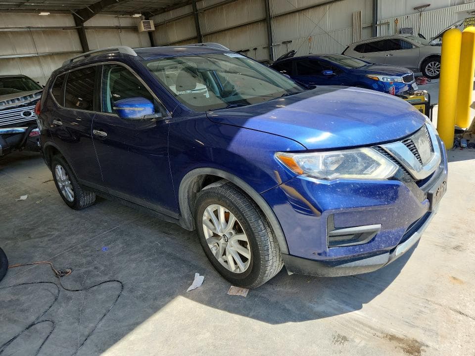 2017 NISSAN ROGUE SV 4