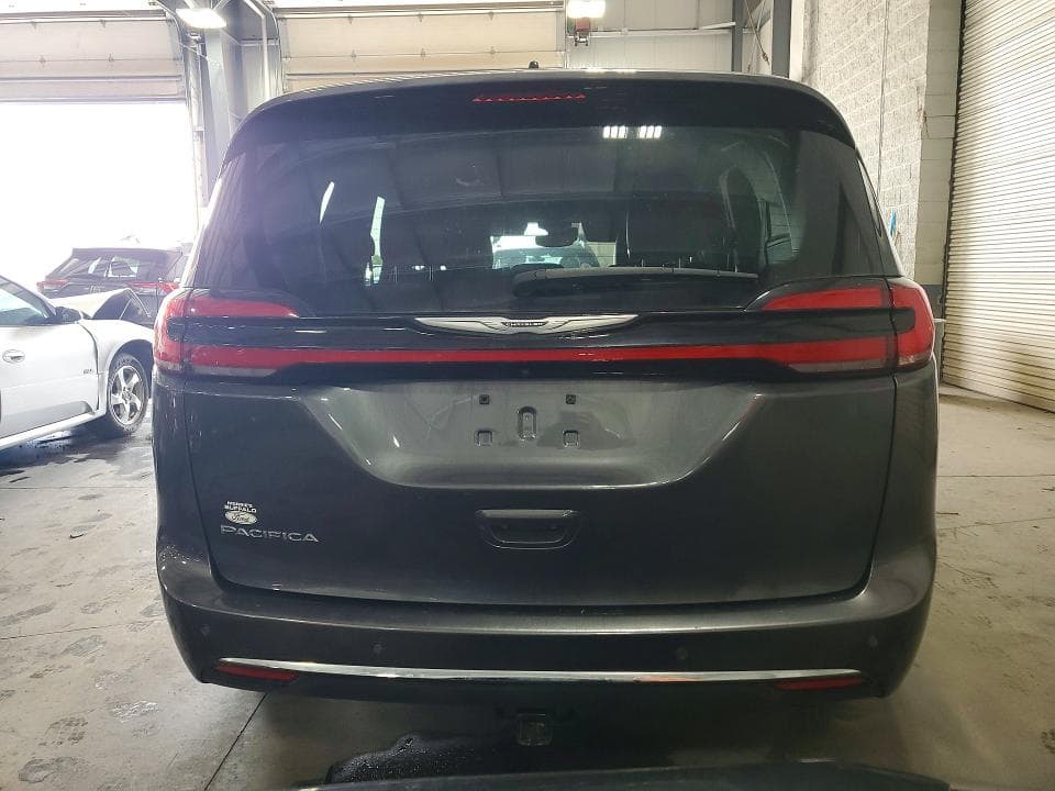 2023 CHRYSLER PACIFICA TOURING L 6