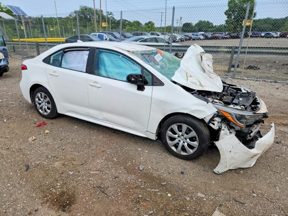 2021 TOYOTA COROLLA LE 4