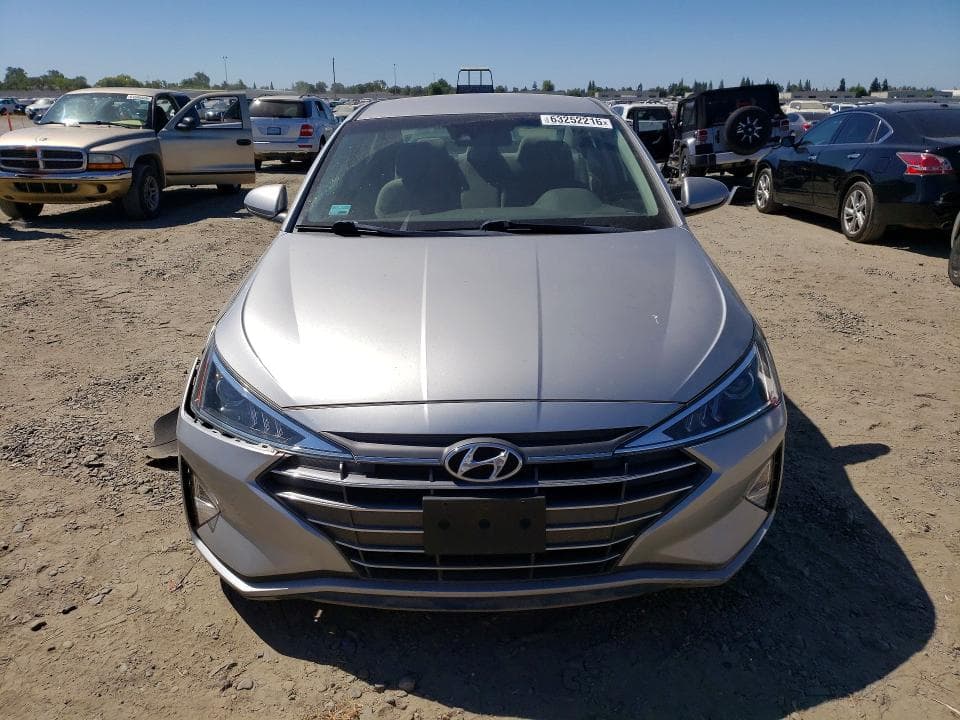 2020 HYUNDAI ELANTRA SEL 5