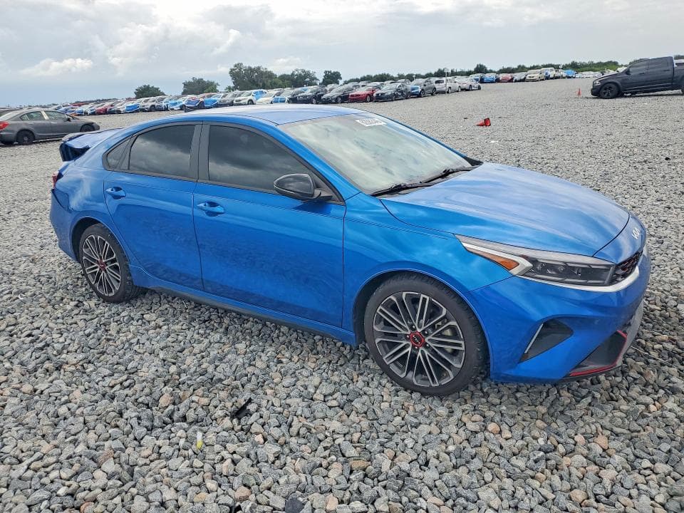 2023 KIA FORTE GT 4
