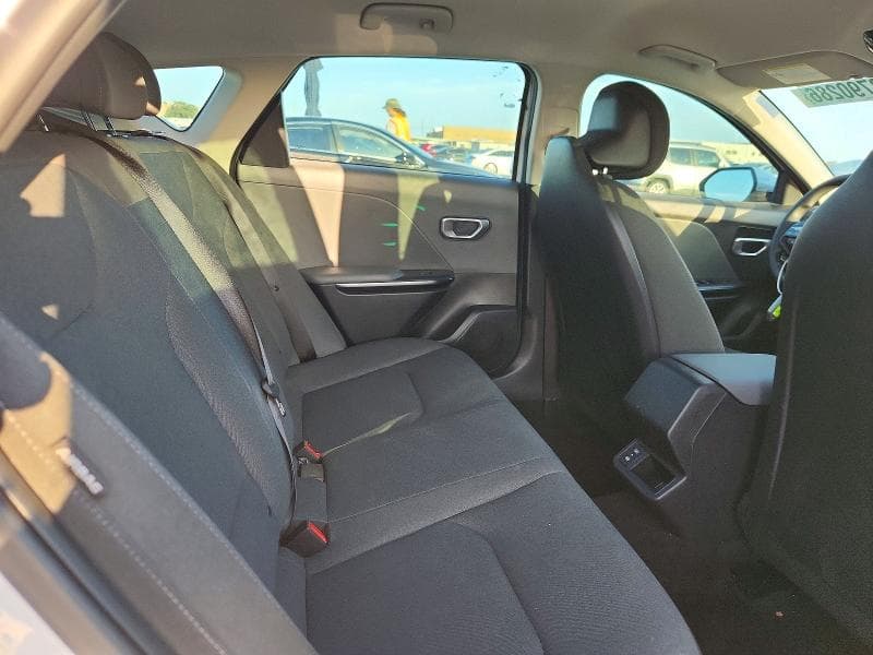 2025 KIA K4 LXS 10