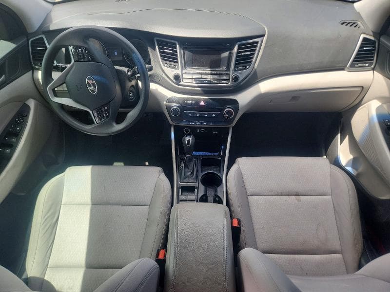 2017 HYUNDAI TUCSON SE 8