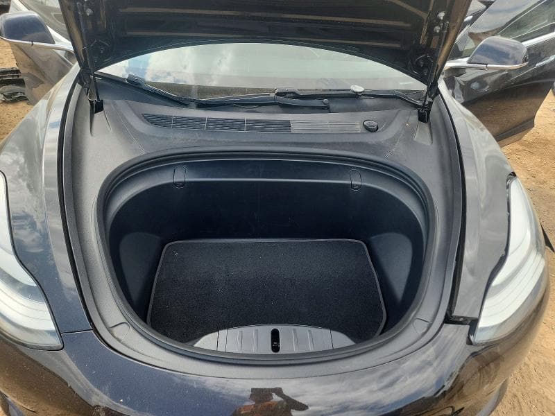 2018 TESLA MODEL 3 11
