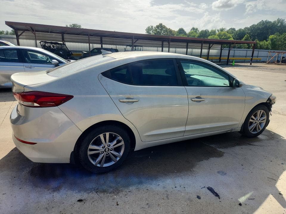 2017 HYUNDAI ELANTRA SE 3