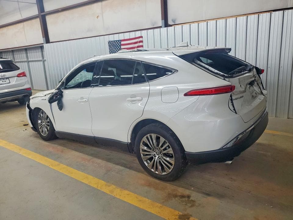 2021 TOYOTA VENZA XLE 2