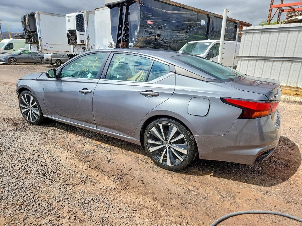 2021 NISSAN ALTIMA SR 2
