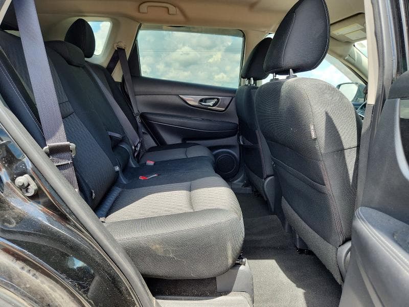 2018 NISSAN ROGUE SV 11
