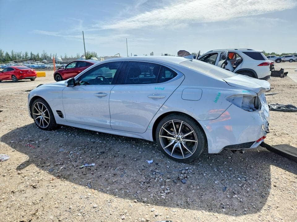 2022 GENESIS G70 3.3T STANDARD 2