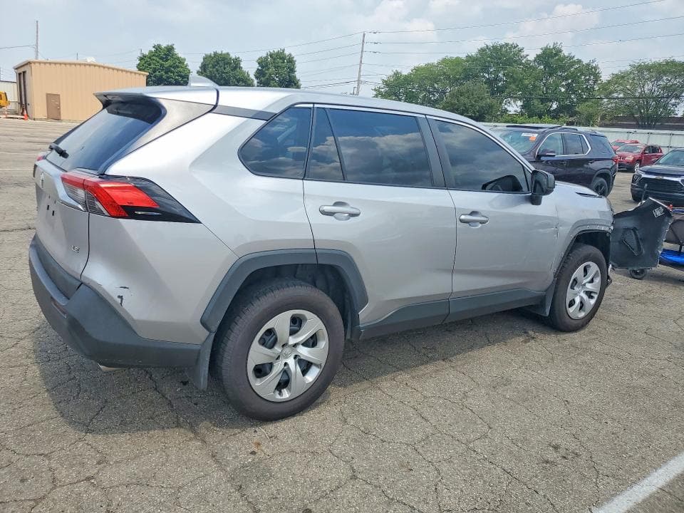2022 TOYOTA RAV4 LE 3