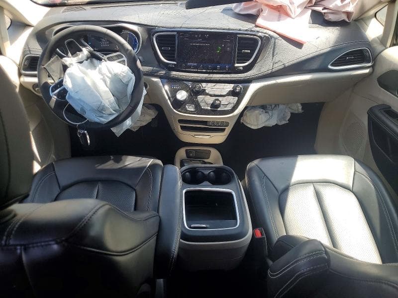 2023 CHRYSLER PACIFICA HYBRID TOURING L 8
