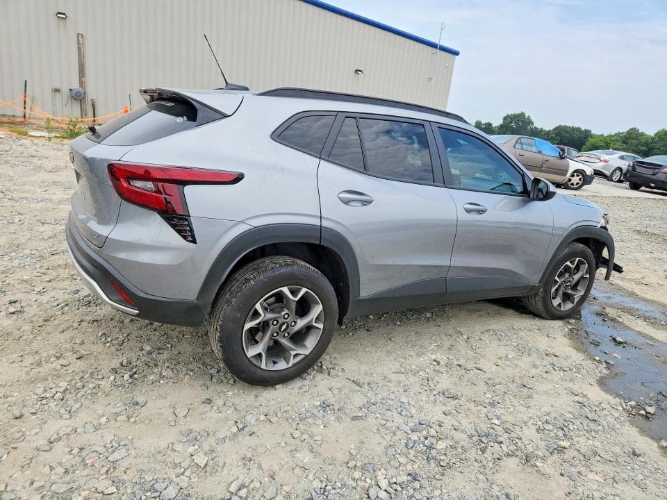 2025 CHEVROLET TRAX 1LT 3