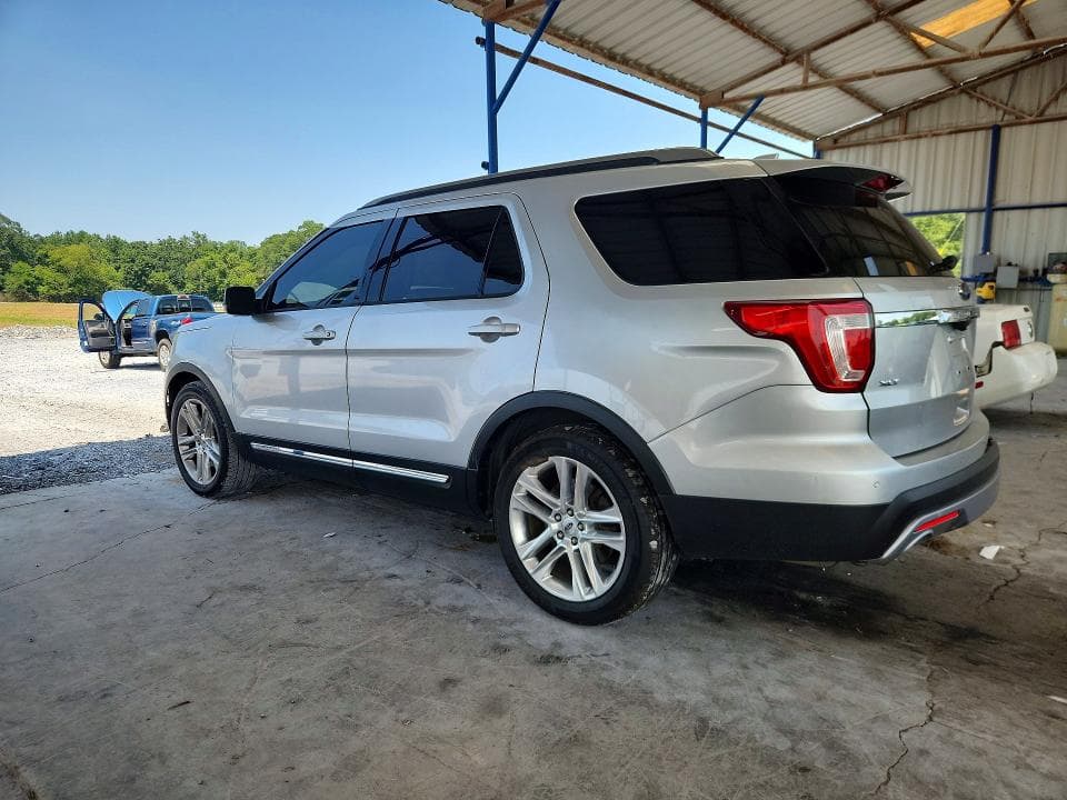 2017 FORD EXPLORER XLT 2