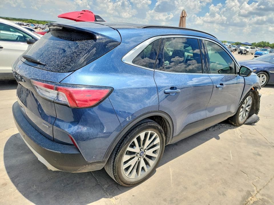 2020 FORD ESCAPE TITANIUM 3