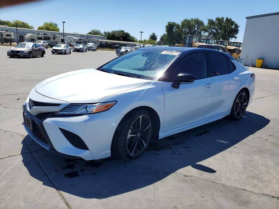 2020 TOYOTA CAMRY XSE - 1