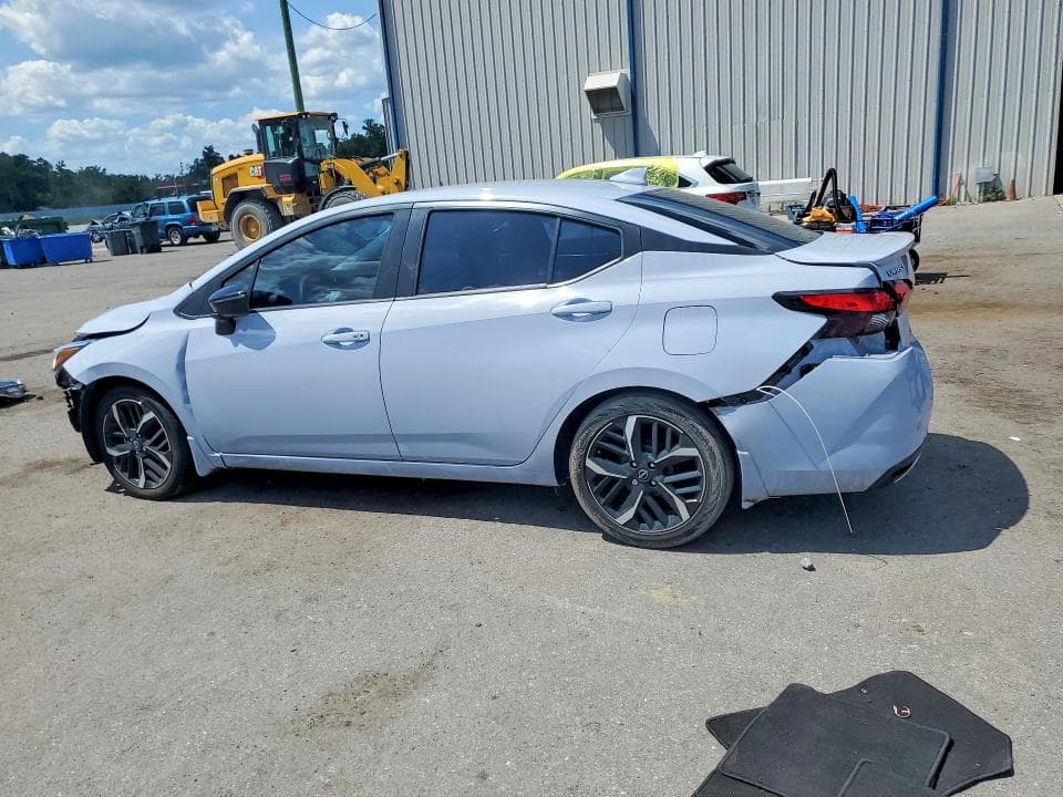 2023 NISSAN VERSA SR SR 2