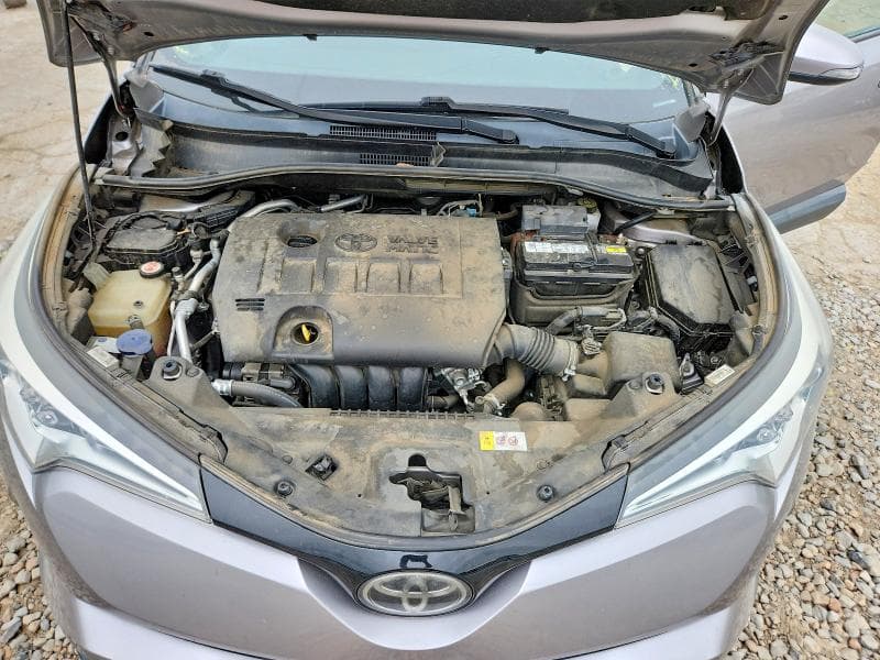 2018 TOYOTA C-HR XLE PREMIUM 11