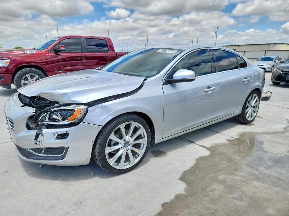 2017 VOLVO S60 PLATINUM - 1