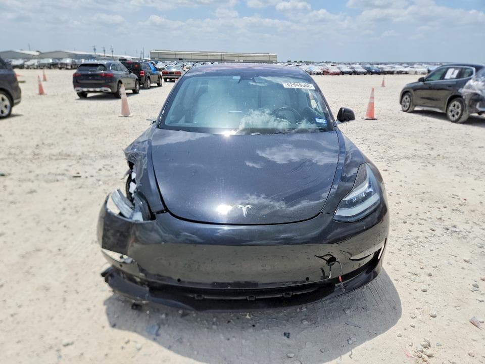 2018 TESLA MODEL 3 5