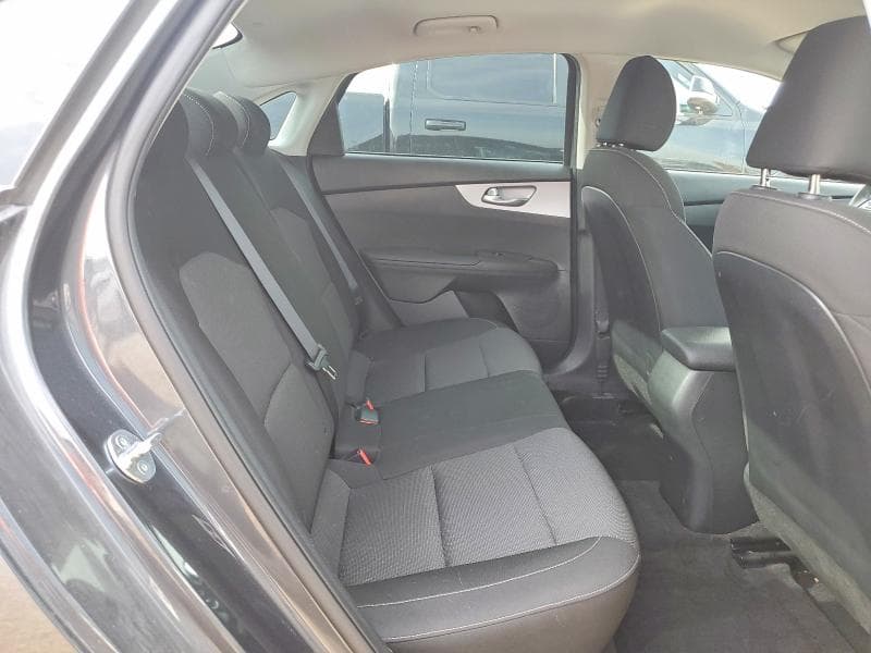 2024 KIA FORTE LXS 10