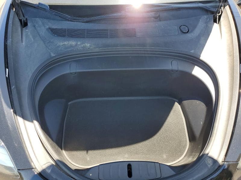 2018 TESLA MODEL 3 11