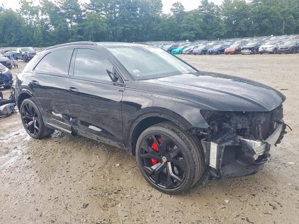 2021 AUDI RS Q8 4