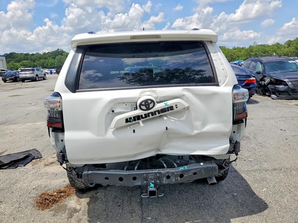 2024 TOYOTA 4RUNNER SR5 PREMIUM 6