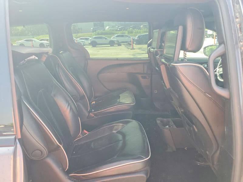 2021 CHRYSLER PACIFICA HYBRID LIMITED 10