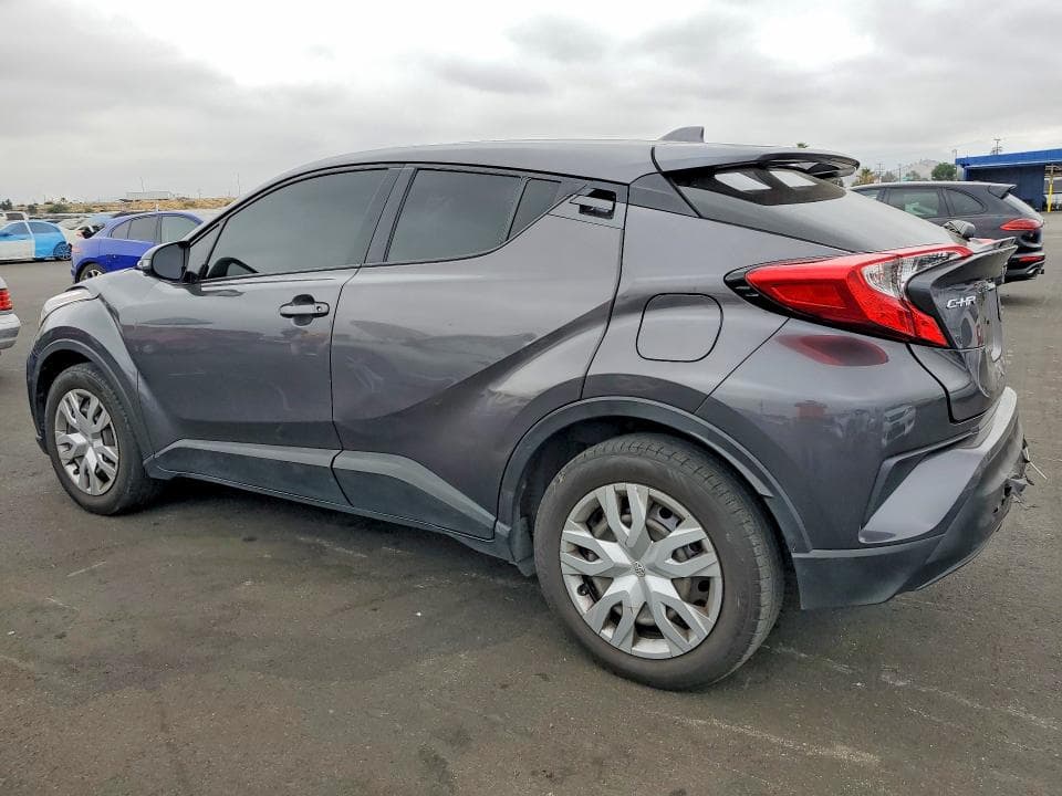 2021 TOYOTA C-HR LE 2