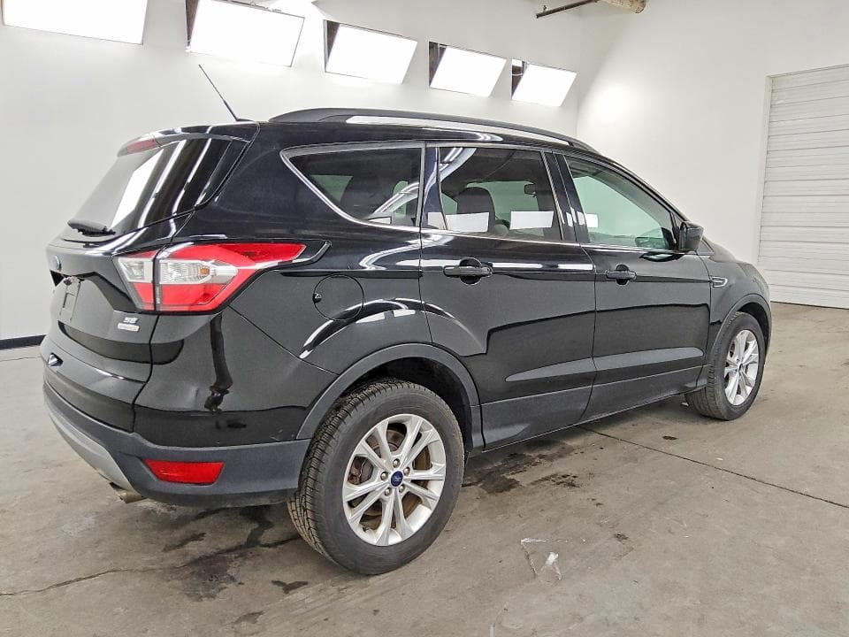 2018 FORD ESCAPE SE 3