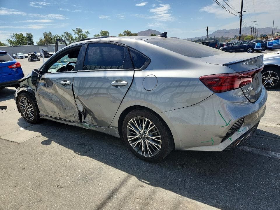 2022 KIA FORTE GT LINE 2