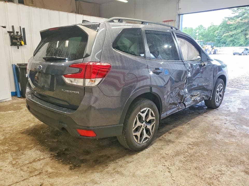2024 SUBARU FORESTER PREMIUM 3