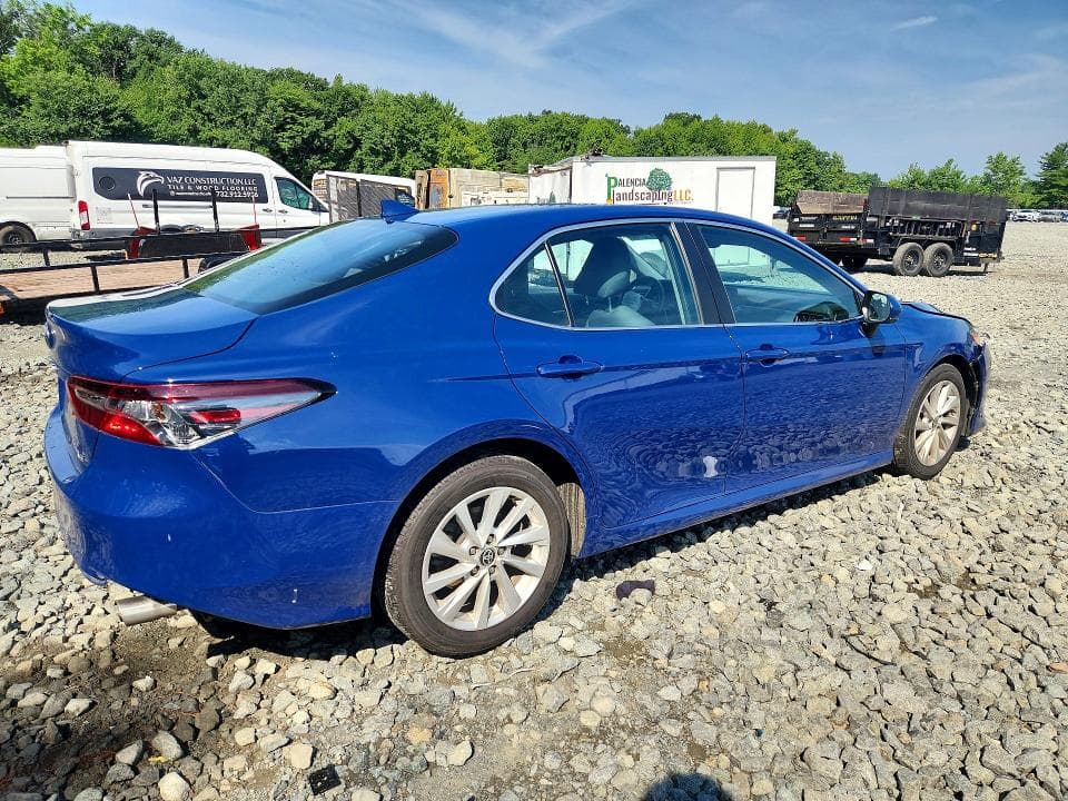 2023 TOYOTA CAMRY LE 3